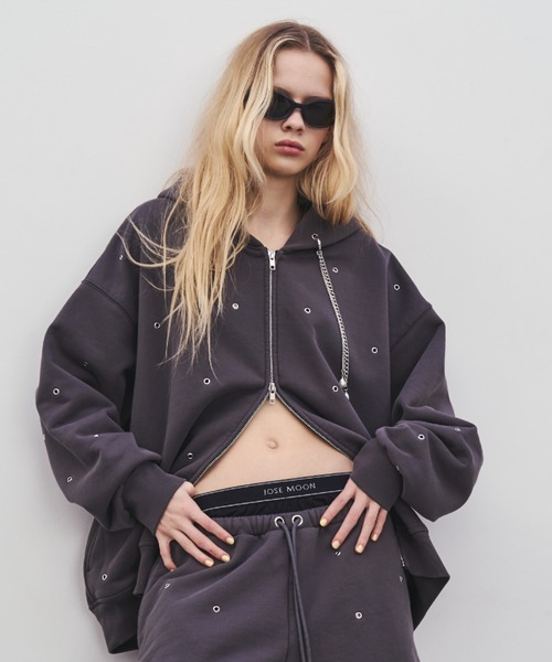 JOSE MOON（ジョゼムーン）の「EYELET OVER HOODIE・アイレット