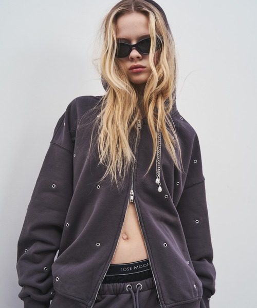 JOSE MOON（ジョゼムーン）の「EYELET OVER HOODIE・アイレット