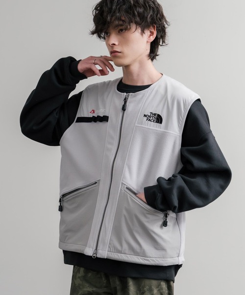 THE NORTH FACE(ザノースフェイス)の「日本未展開モデル THE NORTH FACE ザ・ノースフェイス LINE-X FLEECE VEST ワンポイントロゴ刺繍フリースベスト(ベスト・メンズ・ブラック/ライトブラウン/ライトグレー・M/L/XL)」の9枚目の写真