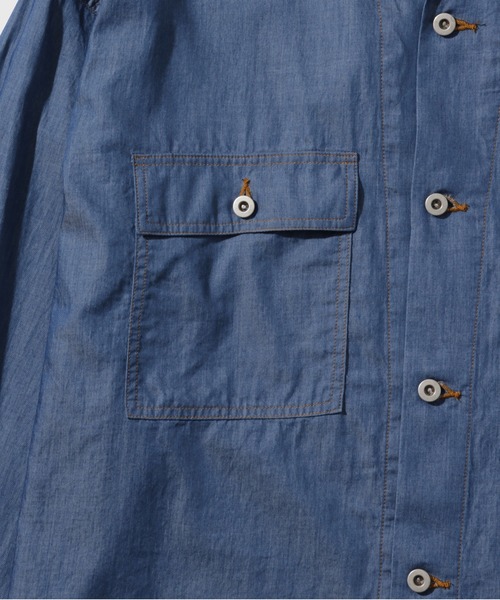 ADAM ET ROPE'（アダムエロペ）の「ライトオンス デニム シャツ / ADAM ET ROPE' JEANS（シャツ/ブラウス・メンズ・ブルー系その他4/ネイビー・M/L）」の6枚目の写真