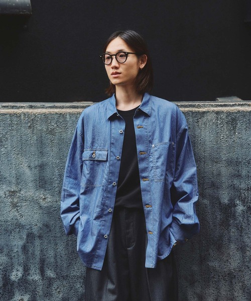 ADAM ET ROPE'（アダムエロペ）の「ライトオンス デニム シャツ / ADAM ET ROPE' JEANS（シャツ/ブラウス・メンズ・ブルー系その他4/ネイビー・M/L）」の15枚目の写真