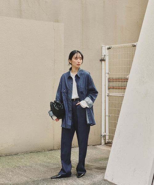 ADAM ET ROPE'（アダムエロペ）の「ライトオンス デニム シャツ / ADAM ET ROPE' JEANS（シャツ/ブラウス・メンズ・ブルー系その他4/ネイビー・M/L）」の17枚目の写真