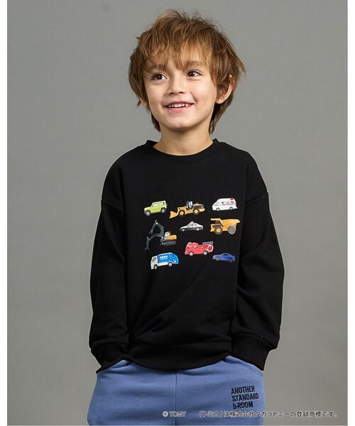 b・ROOM（ビールーム）の「【速乾裏毛】トミカ車集合トレーナー（スウェット・キッズ・トップグレー/ブラック/アイボリー/ダークブラウン・90cm/100cm/110cm/120cm/130cm）」の3枚目の写真