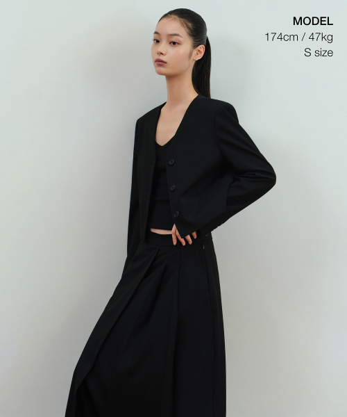 MUSINSA STANDARD WOMAN（ムシンサスタンダードウーマン）の「ウィメンズ ローウエスト ハーフプリーツ マキシスカート [ブラック]（スカート・レディース・その他・SMALL/MEDIUM/LARGE/X-SMALL）」の2枚目の写真
