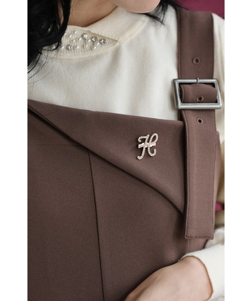 cawaii（カワイイ）の「アシンメトリーなビジューネックニットプルオーバートップス（ブローチ付き）（ニット/セーター・レディース・アイボリー・FREE）」の16枚目の写真