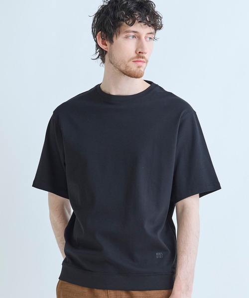 MEN'S BIGI（メンズビギ）の「スビンプラチナム スムースTシャツ（Tシャツ/カットソー・メンズ・チャコールグレー/ホワイト/ブラック・02/03）」の2枚目の写真