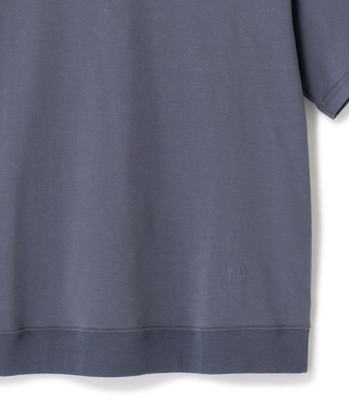 MEN'S BIGI（メンズビギ）の「スビンプラチナム スムースTシャツ（Tシャツ/カットソー・メンズ・チャコールグレー/ホワイト/ブラック・02/03）」の6枚目の写真