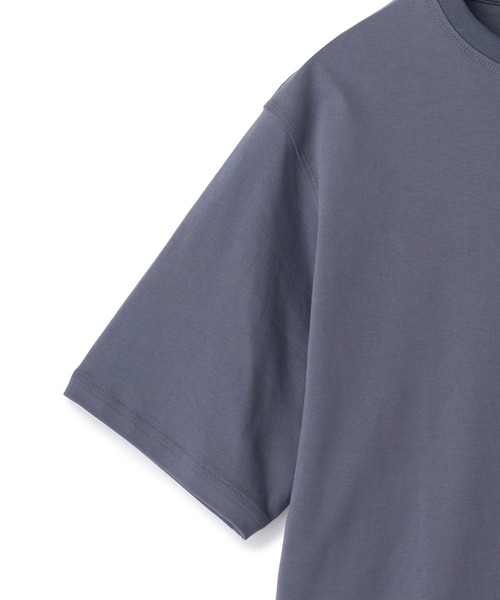 MEN'S BIGI（メンズビギ）の「スビンプラチナム スムースTシャツ（Tシャツ/カットソー・メンズ・チャコールグレー/ホワイト/ブラック・02/03）」の5枚目の写真