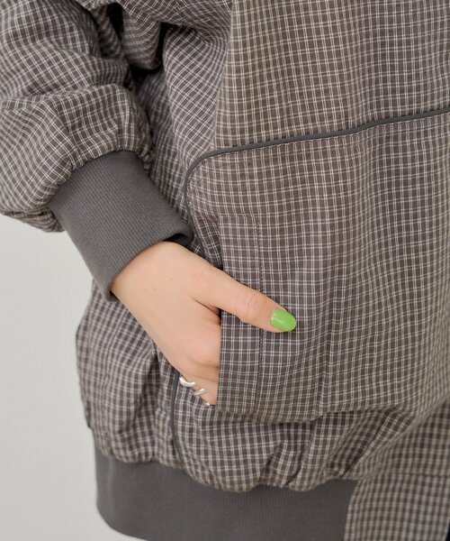 WHIMSIC(ウィムジック)の「【UNISEX】チェックジップフーディーシャツ(シャツ/ブラウス・メンズ・チャコールグレー/ネイビー/ホワイト・FREE)」の11枚目の写真