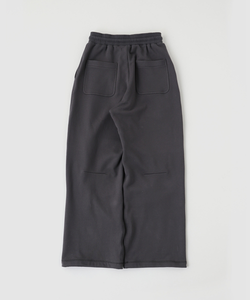 MATSUFUJI（マツフジ）の「MATSUFUJI / マツフジ WIDE SWEATPANTS（スウェットパンツ・メンズ・グレー/チャコールグレー・3/2）」の3枚目の写真