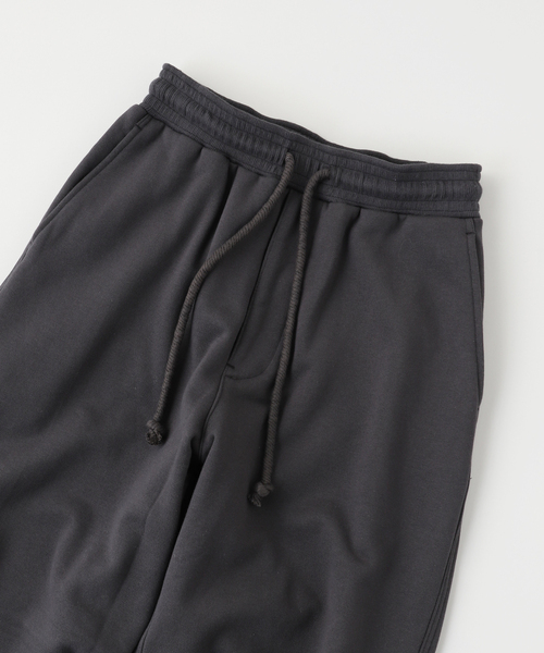 MATSUFUJI（マツフジ）の「MATSUFUJI / マツフジ WIDE SWEATPANTS（スウェットパンツ・メンズ・グレー/チャコールグレー・3/2）」の4枚目の写真