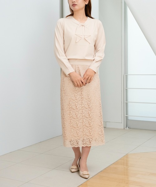 STRAWBERRY-FIELDS（ストロベリーフィールズ）の「コンフォートイネス_リボンタイニット（ニット/セーター・レディース・ブラック×ベージュ/ライトブルー/ピンクベージュ・2）」の6枚目の写真