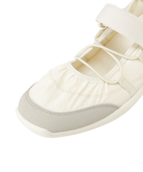 earth music&ecology（アースミュージックアンドエコロジー）の「ドローコードスニーカー（スニーカー・レディース・グリーン/ブラック/アイボリー・M/S/L）」の16枚目の写真