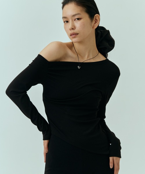 DRWCYS（ドロシーズ）の「アシメオフショルカットトップス（Tシャツ/カットソー・レディース・ブルー/グレー/ホワイト/ブラック・FREE）」の18枚目の写真