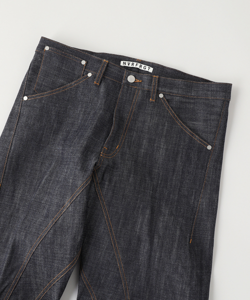 NVRFRGT(ネヴァーフォーゲット)の「NVRFRGT / ネヴァーフォーゲット 3D TWISTED JEANS 3.0(デニムパンツ・メンズ・ブルー・3/2/1)」の3枚目の写真