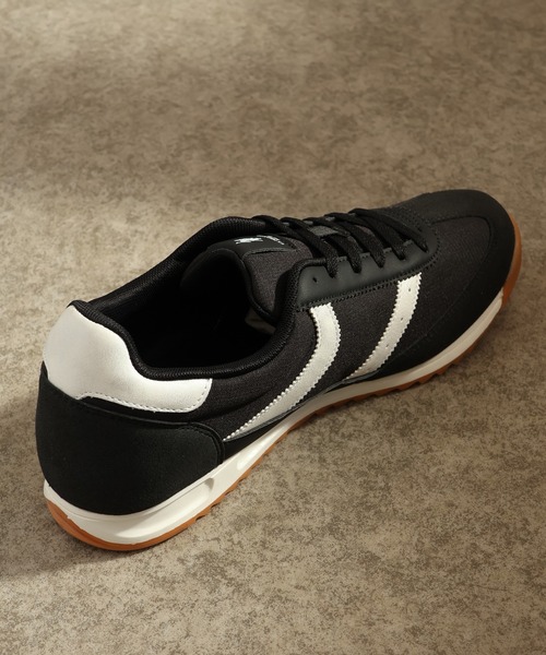U.S. POLO ASSN.(ユーエスポロアッスン)の「【U.S. POLO ASSN./ユーエスポロアッスン】ワンポイント バイカラー Tトゥスニーカー MEN(スニーカー・メンズ・イエロー/ホワイト/ブルー/ブラック・27cm/25cm/25.5cm/26cm/26.5cm)」の18枚目の写真