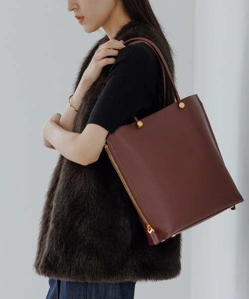 E'POR(エポール)の「【E'POR】Y BAG Short/通勤・軽量・新型・26AW(トートバッグ・レディース・ブラック/キナリ/グレー/モスグリーン/ダークブラウン/ブルー/ワイン・FREE)」の7枚目の写真