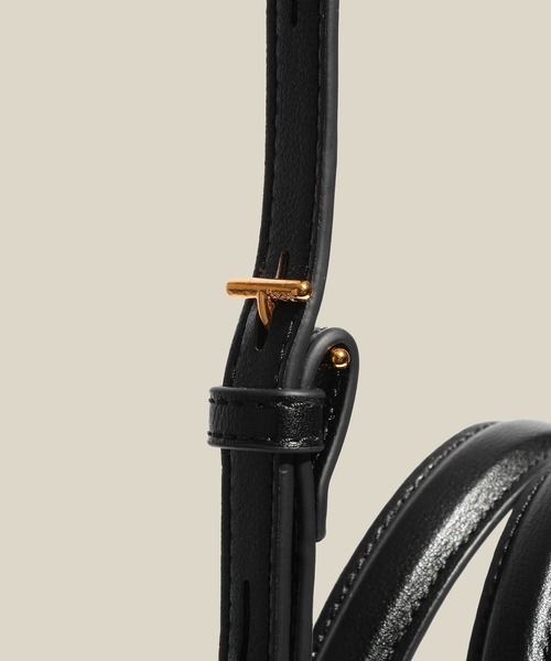 E'POR(エポール)の「【E'POR】Y BAG Short/通勤・軽量・新型・26AW(トートバッグ・レディース・ブラック/キナリ/グレー/モスグリーン/ダークブラウン/ブルー/ワイン・FREE)」の9枚目の写真