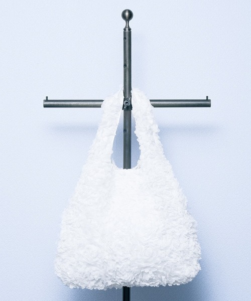 HELOYSE(エロイーズ)の「(HELOYSE)BOUQUET TOTE(トートバッグ・レディース・ホワイト/ブラック・ONE SIZE)」の2枚目の写真