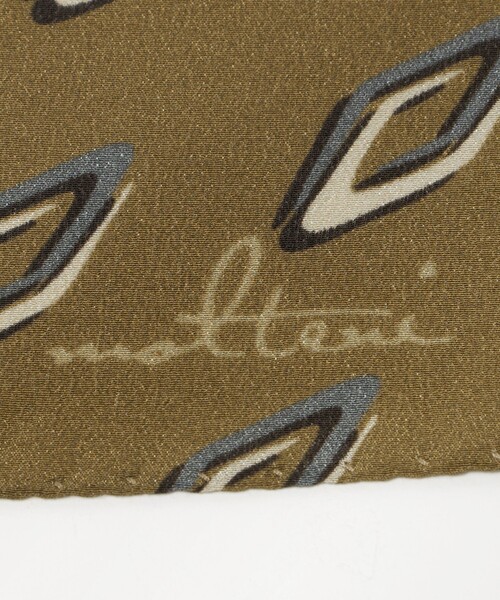 UNITED ARROWS(ユナイテッドアローズ)の「<molteni>プリント アスコットタイ(ネクタイ・メンズ・ブラック/ベージュ・FREE)」の3枚目の写真