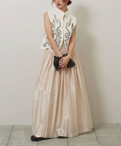 TODAYFUL（トゥデイフル）の「TODAYFUL　Cut Lace Twill Vest カットレースツイルベスト/12610430（ベスト・レディース・キナリ/ブラック・ONE SIZE）」の16枚目の写真