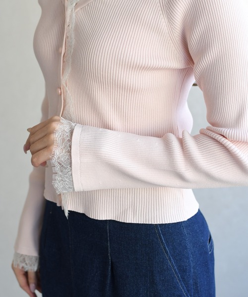 31 Sons de mode（トランテアン　ソン　ドゥ　モード）の「2026春夏新作 レーストリミング袖フレアニット（ニット/セーター・レディース・オフホワイト/イエロー/ピンク・ﾌﾘ-）」の16枚目の写真