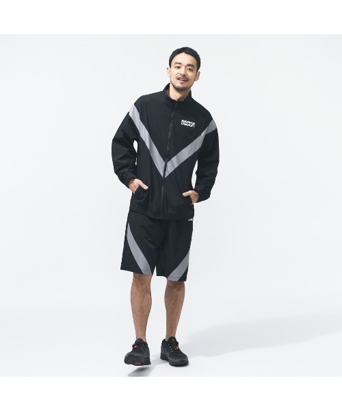 TIGORA by BEAMS DESIGN（ティゴラバイビームスデザイン）の「ティゴラ ビームス TIGORA by BEAMS DESIGN トレーニングクロスジャケット（ジャージ・メンズ・ライトグレー/ブラック・M/L/LL/3L）」の3枚目の写真