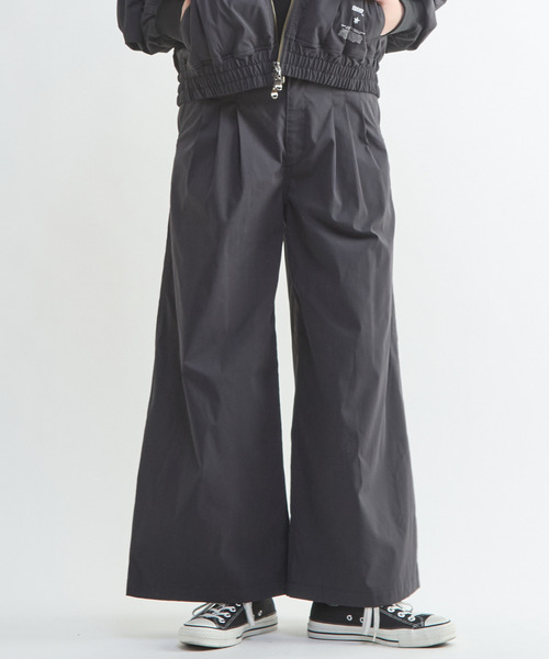 CONVERSE TOKYO(コンバーストウキョウ)の「MILITARY TUCK WIDE PANTS(その他パンツ・レディース・カーキ/ブラック・FREE)」の2枚目の写真