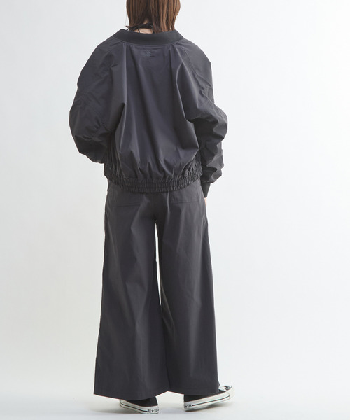 CONVERSE TOKYO(コンバーストウキョウ)の「MILITARY TUCK WIDE PANTS(その他パンツ・レディース・カーキ/ブラック・FREE)」の4枚目の写真