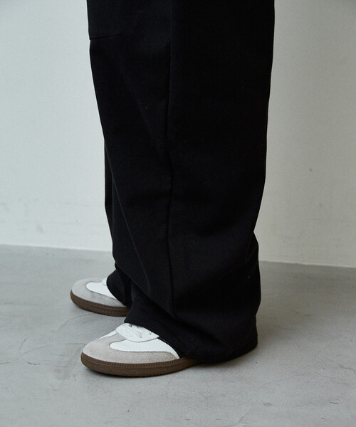 FREAK'S STORE(フリークスストア)の「PUBLUX/パブリュクス LOVE POP STUDIO カーブカットパンツ 限定展開(スウェットパンツ・メンズ・ブラック/グレー/ライトグレー・L/M/S)」の7枚目の写真