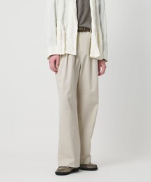 District（ディストリクト）の「＜District＞コットン ツイル オーバーダイ 2プリーツ パンツ（チノパンツ）」