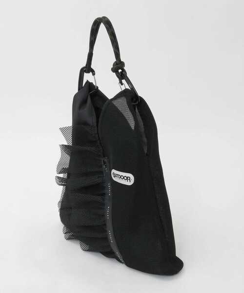 SOFFITTO(ソフィット)の「《WEB限定》【RISLEY×OUTDOOR(リズレイ×アウトドア)】トライアングルフリルバッグ(ショルダーバッグ・レディース・ベージュ/ブラック・FREE)」の3枚目の写真