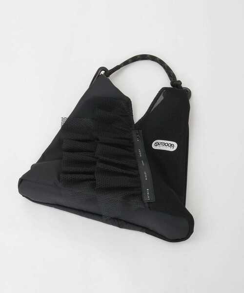 SOFFITTO(ソフィット)の「《WEB限定》【RISLEY×OUTDOOR(リズレイ×アウトドア)】トライアングルフリルバッグ(ショルダーバッグ・レディース・ベージュ/ブラック・FREE)」の9枚目の写真