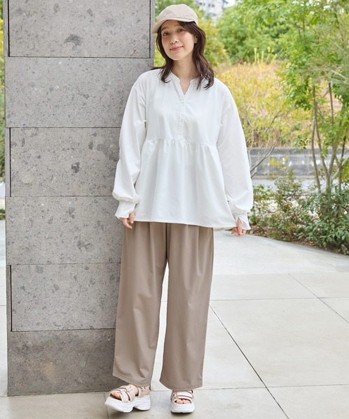 Honeys（ハニーズ）の「【ハニさら・接触冷感・速乾ドライ・抗菌防臭・ＵＶカット】大人のストレートパンツ（その他パンツ・レディース・チャコール/ブラック/グレイッシュベージュ/カーキ/ブラウン・S/M/LL/L/3L）」の20枚目の写真