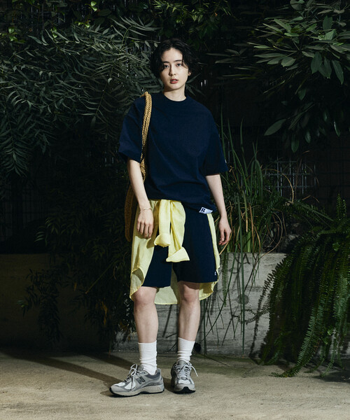 FREAK'S STORE(フリークスストア)の「限定展開 RUSSELL ATHLETIC×FREAK'S STORE ラッセル アスレチック 別注 ユーティリティ セットアップ 夏 クルーネック Tシャツ ショーツ ハーフパンツ ショートパンツ(Tシャツ/カットソー・メンズ・ブラック/ネイビー/グレイッシュベージュ/スミクロ・LARGE/MEDIUM/SMALL)」の19枚目の写真
