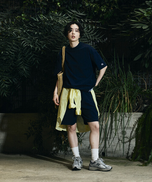 FREAK'S STORE(フリークスストア)の「限定展開 RUSSELL ATHLETIC×FREAK'S STORE ラッセル アスレチック 別注 ユーティリティ セットアップ 夏 クルーネック Tシャツ ショーツ ハーフパンツ ショートパンツ(Tシャツ/カットソー・メンズ・ブラック/ネイビー/グレイッシュベージュ/スミクロ・LARGE/MEDIUM/SMALL)」の21枚目の写真