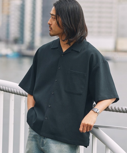 THE CRAFT CREW PRODUCTS(ザクラフトクループロダクツ)の「【UNNOTICEシリーズ】<セットアップ対応>ドライタッチ テックリネン 半袖オープンカラーシャツ / UVカット・クイックドライ【THE CRAFT CREW PRODUCTS】(シャツ/ブラウス・メンズ・ネイビー系/グレイッシュベージュ/サックスブルー/アイボリー/オリーブ系/ブラック/ダークブラウン/チャコール・S/M/L)」の3枚目の写真