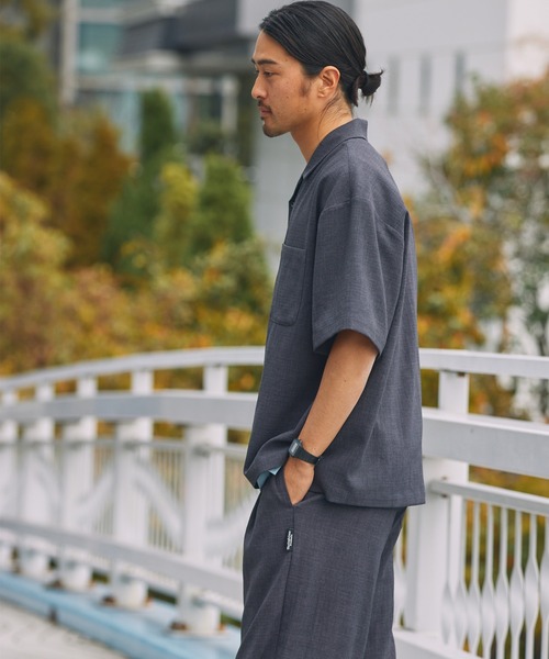 THE CRAFT CREW PRODUCTS(ザクラフトクループロダクツ)の「【UNNOTICEシリーズ】<セットアップ対応>ドライタッチ テックリネン 半袖オープンカラーシャツ / UVカット・クイックドライ【THE CRAFT CREW PRODUCTS】(シャツ/ブラウス・メンズ・ネイビー系/グレイッシュベージュ/サックスブルー/アイボリー/オリーブ系/ブラック/ダークブラウン/チャコール・S/M/L)」の17枚目の写真