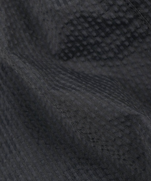 The DUFFER of ST.GEORGE（ザダファーオブセントジョージ）の「HIGH-TECH SEERSUCKER "COOLMAX" FIELD ZIP PARKA：クールマックス シアサッカー ジップアップパーカー / ライトアウター / セットアップ対応（ブルゾン・メンズ・ネイビー/チャコールグレー・X-LARGE/LARGE/MEDIUM/SMALL）」の12枚目の写真