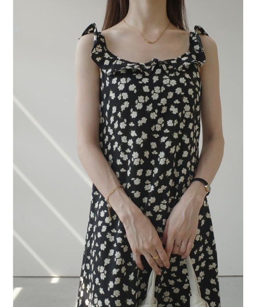 amel（エイメル）の「フリルカラーフラワープリントドレス（ワンピース・レディース・ブラック・FREE）」の8枚目の写真