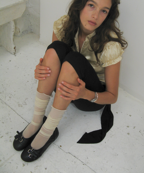 FOGGY MOODY（ポギムディ）の「Closet 0040. Three Belted Flat Shoes - 3colors（バレエシューズ・レディース・ブラック/ブラウン/シルバーグレー・22.5cm/23cm/23.5cm/24cm/24.5cm/25cm）」の4枚目の写真