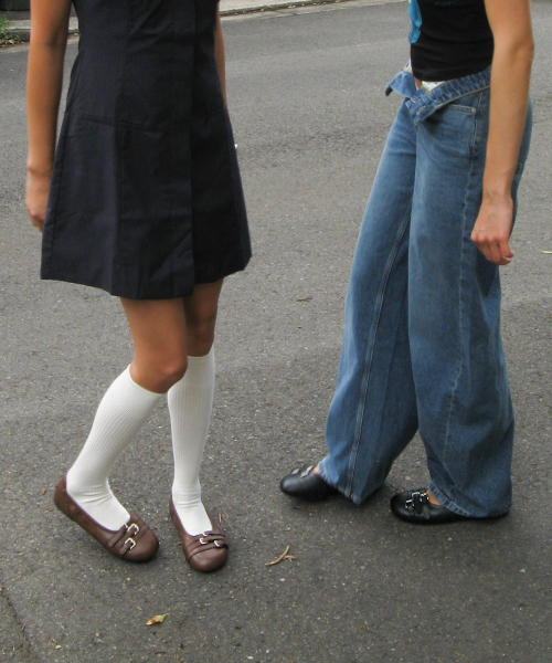 FOGGY MOODY（ポギムディ）の「Closet 0040. Three Belted Flat Shoes - 3colors（バレエシューズ・レディース・ブラック/ブラウン/シルバーグレー・22.5cm/23cm/23.5cm/24cm/24.5cm/25cm）」の10枚目の写真