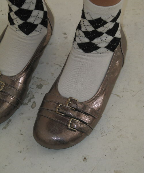 FOGGY MOODY（ポギムディ）の「Closet 0040. Three Belted Flat Shoes - 3colors（バレエシューズ・レディース・ブラック/ブラウン/シルバーグレー・22.5cm/23cm/23.5cm/24cm/24.5cm/25cm）」の13枚目の写真