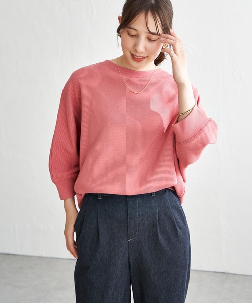 ikka（イッカ）の「【雑誌InRed5月号掲載】タックフライスドルマンプルオーバー 【親子コーデ】（Tシャツ/カットソー・レディース・ピンク/グレイッシュベージュ/その他1/ネイビー・L/M）」の8枚目の写真