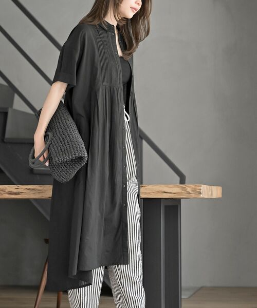 rps（アールピーエス）の「キャンブリックピンタックシャツワンピース（シャツワンピース・レディース・チャコールグレー/ブラック/カーキ/ネイビー・フリー）」の14枚目の写真