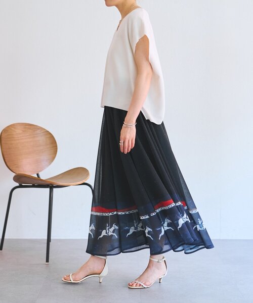 BEARDSLEY（ビアズリー）の「インレイノースリーブプルオーバー（ニット/セーター・レディース・ブラック/ホワイト・FREE）」の4枚目の写真