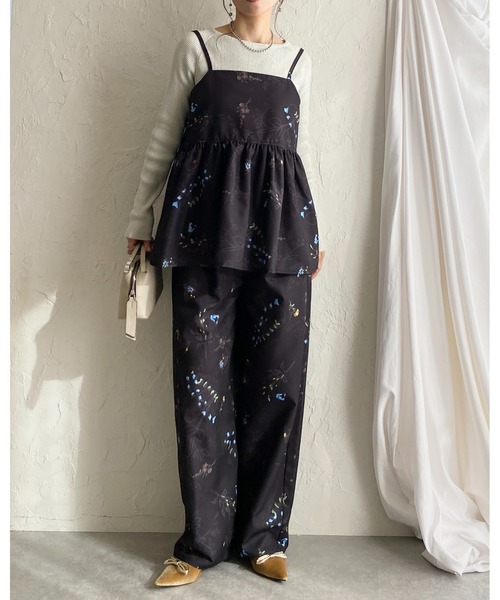 She's Closet(シーズクローゼット)の「フラワープリント ストレート ワイド 花柄パンツ(その他パンツ・レディース・ブラック/ネイビー/オフホワイト・FREE)」の11枚目の写真