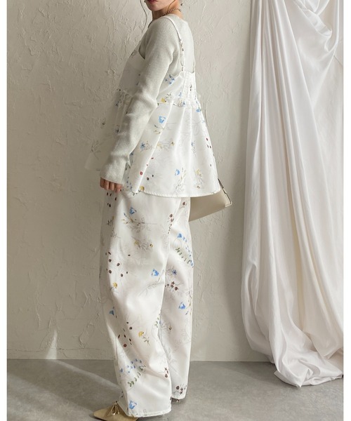 She's Closet(シーズクローゼット)の「フラワープリント ストレート ワイド 花柄パンツ(その他パンツ・レディース・ブラック/ネイビー/オフホワイト・FREE)」の13枚目の写真