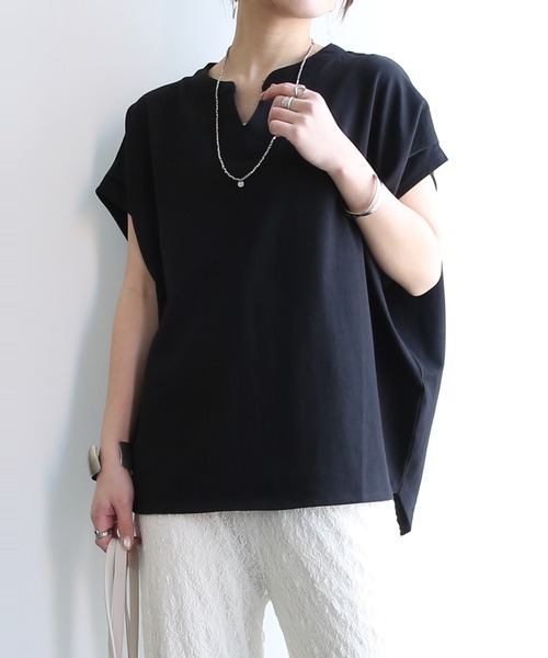and it_(アンドイット)の「キーネックフレンチスリーブTシャツ(Tシャツ/カットソー・レディース・ブラック/チャコール/アイボリー・M)」の8枚目の写真