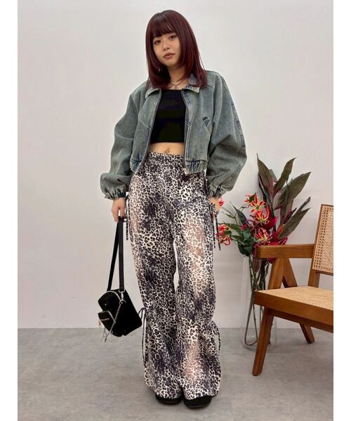 EVRIS(エヴリス)の「ヴィンテージライクデニムショートブルゾン 春服(デニムジャケット・レディース・ブルー/ブラック・FREE)」の17枚目の写真